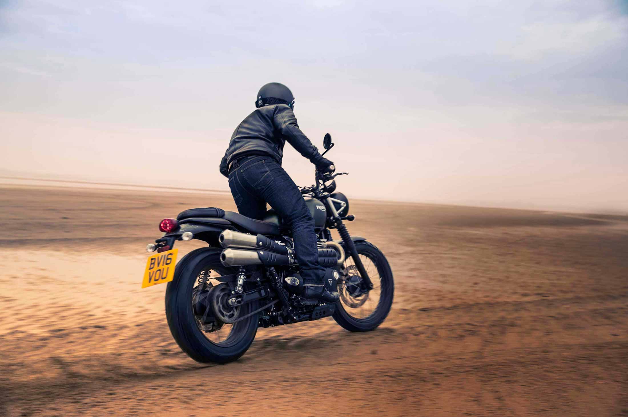 MY17 Scrambler banner 3